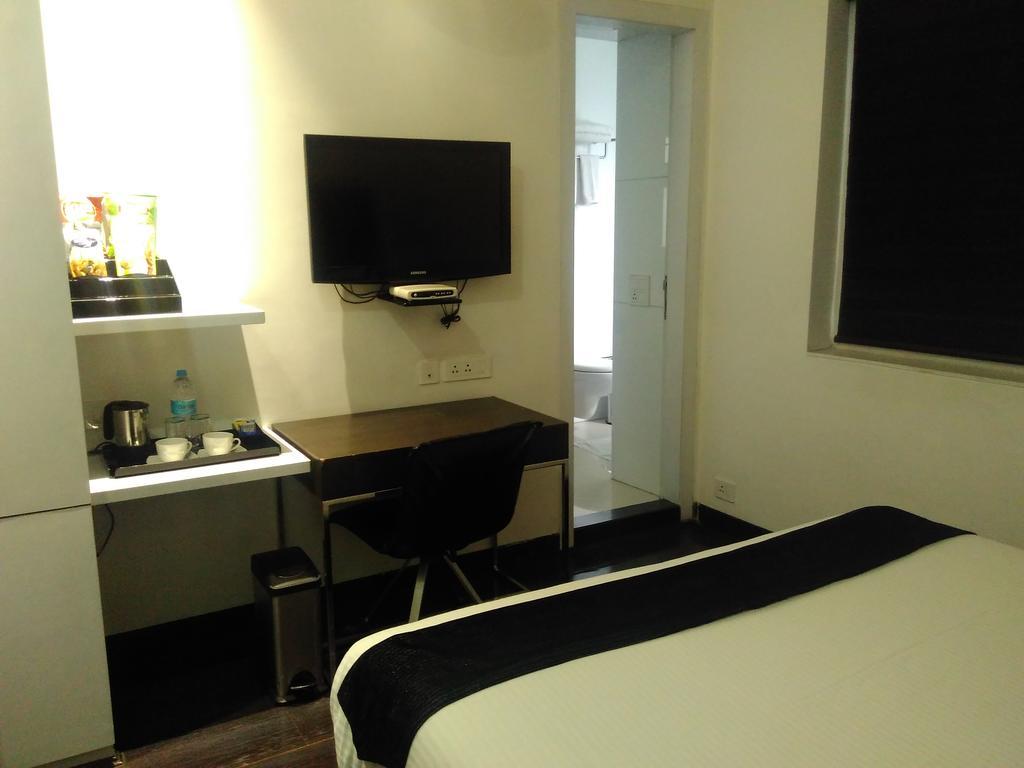 ซัปไฟร์สวีต Hotel โกลกาตา ภายนอก รูปภาพ