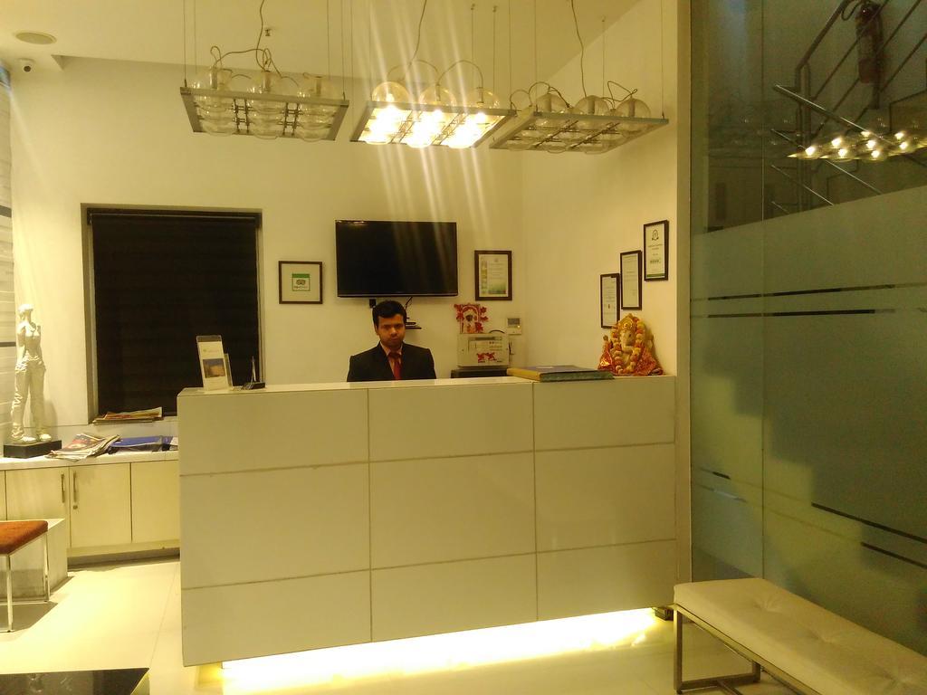 ซัปไฟร์สวีต Hotel โกลกาตา ภายนอก รูปภาพ