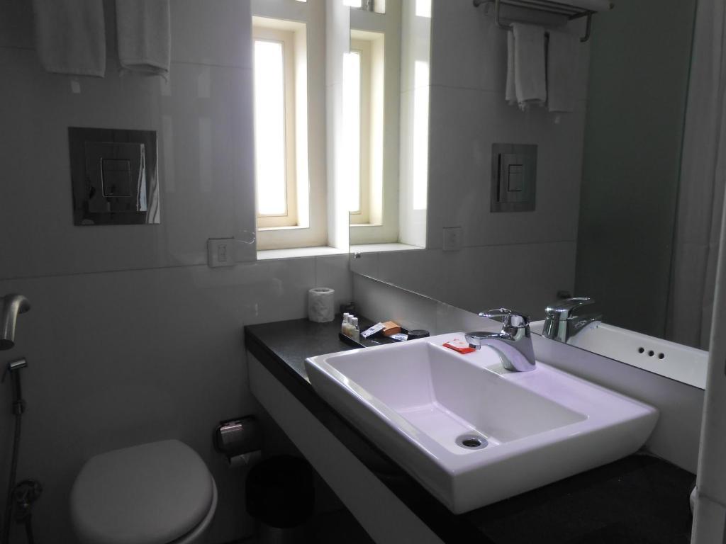 ซัปไฟร์สวีต Hotel โกลกาตา ห้อง รูปภาพ