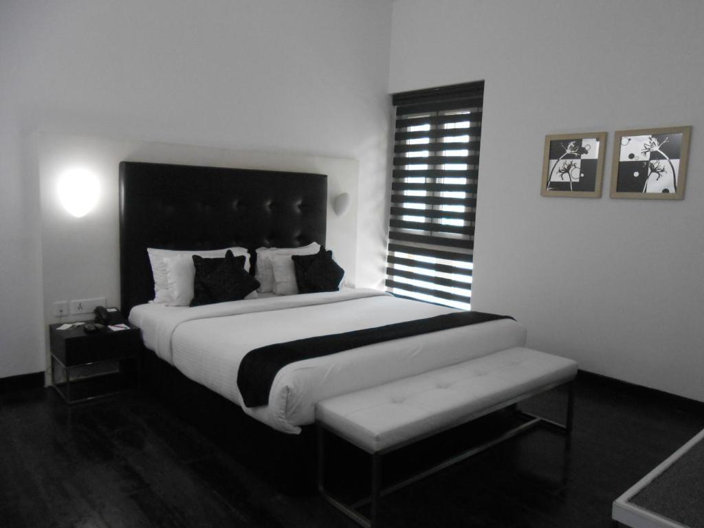 ซัปไฟร์สวีต Hotel โกลกาตา ห้อง รูปภาพ